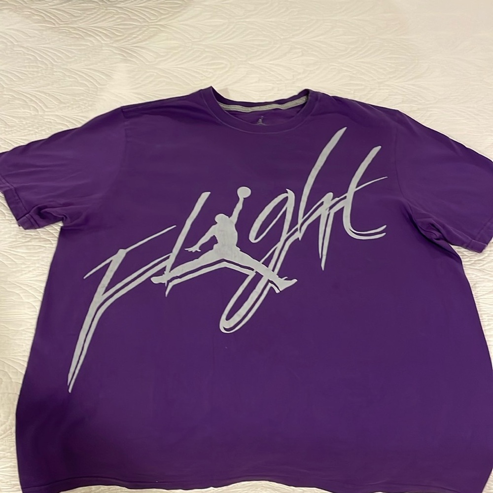 Air Jordan Men’s XXL purple t-shirt